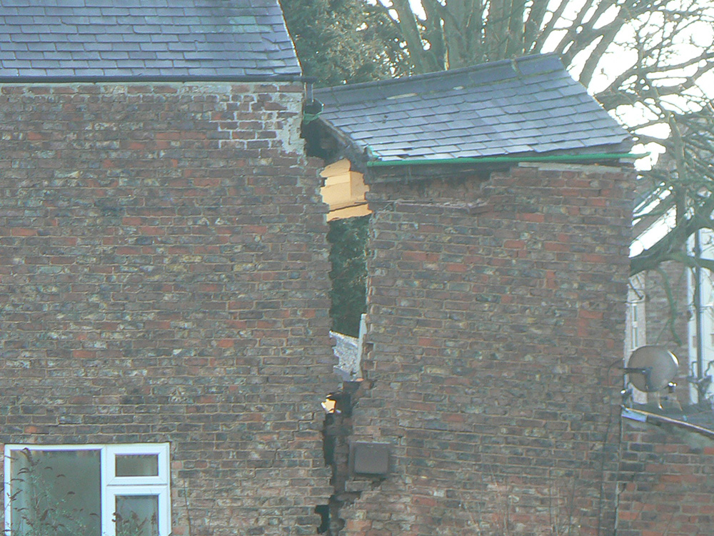 Yorkshire sinkhole puts homes ‘in danger of collapse’ Construction News