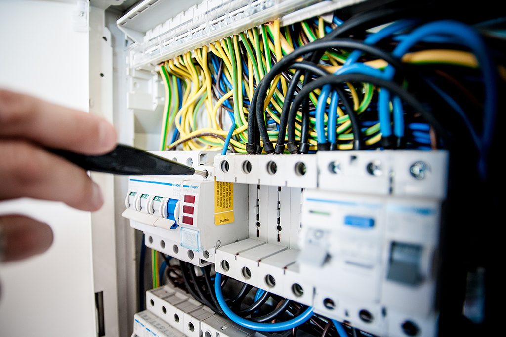 generic_electric_breaker-1024x683.jpg