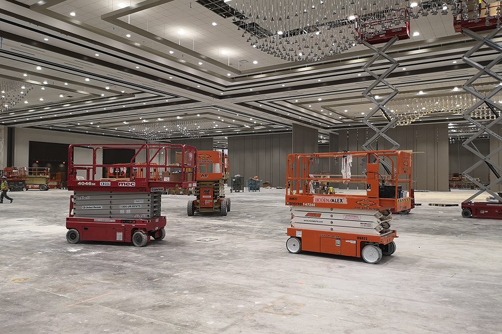 Building the world's largest pillarless ballrooms in the middle of the