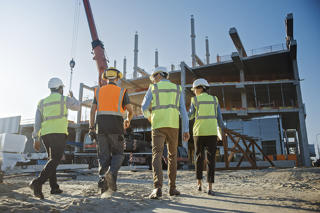 UK needs 217,000 new construction workers by 2025 Construction News