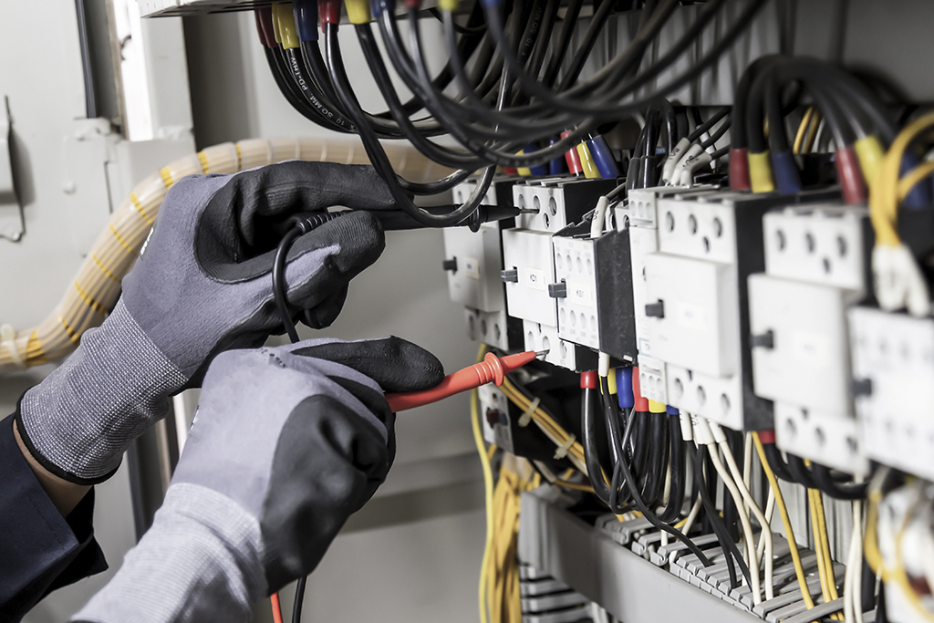 Electrician_shutterstock.jpg