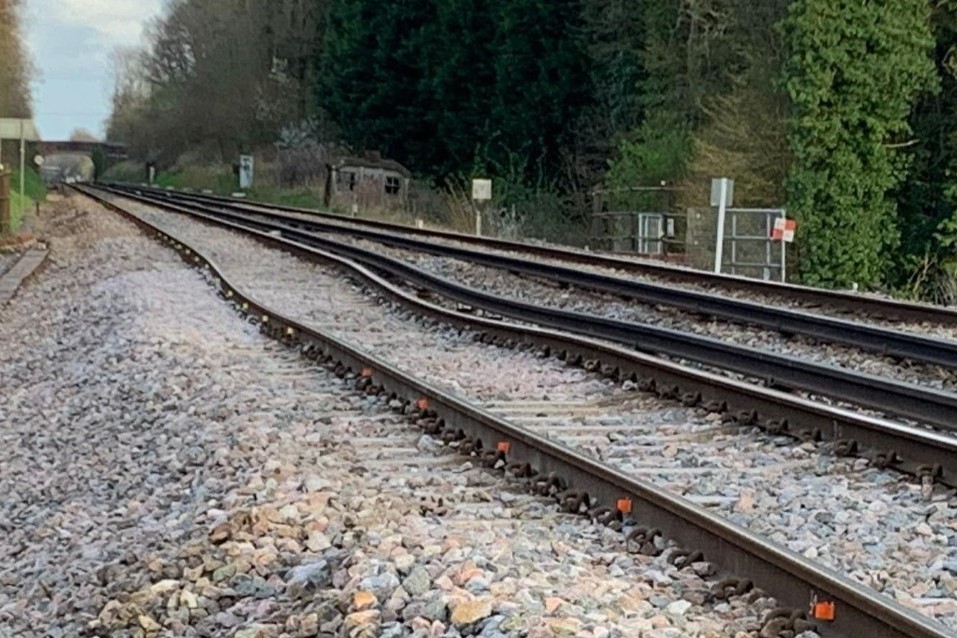 Urgent repairs shut railway line between Tonbridge and Redhill until mid-April - Vimarsana News